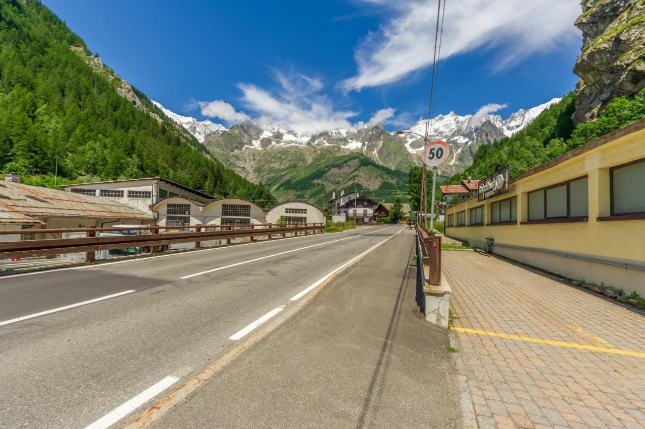 Casa Jasmine - Cir Vda Courmayeur 0154 Buitenkant foto